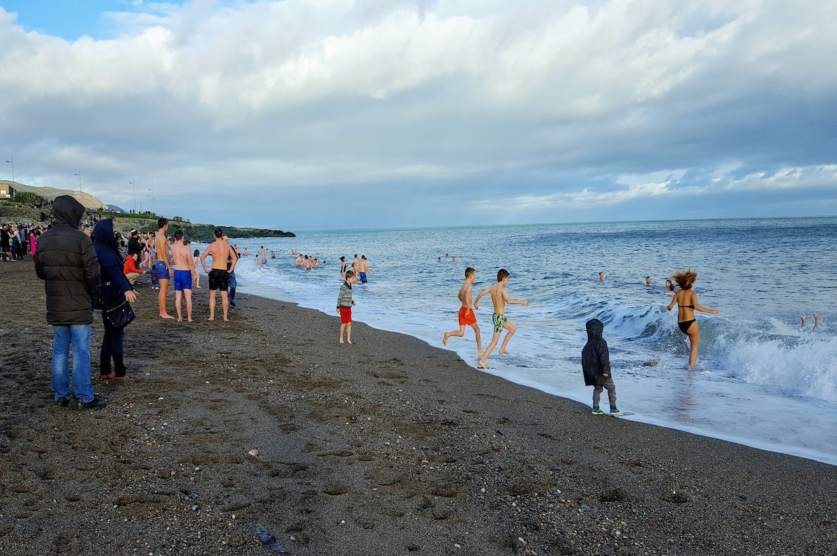 Christmas swim in Ireland © Shutterstock 