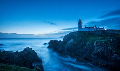 fanad-head-lighthouse-at-dusk