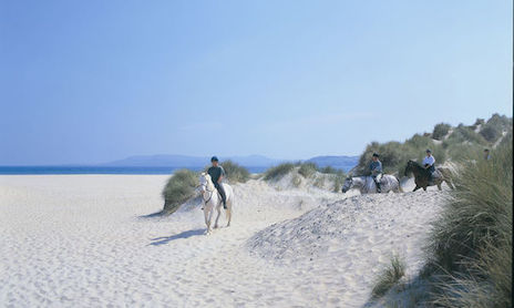 horseriding-on-donegal-beach