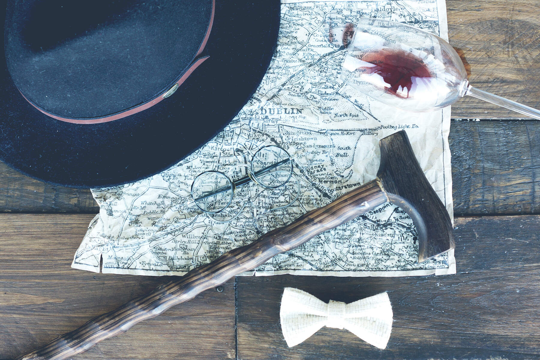 James-Joyce-hat-bow-tie