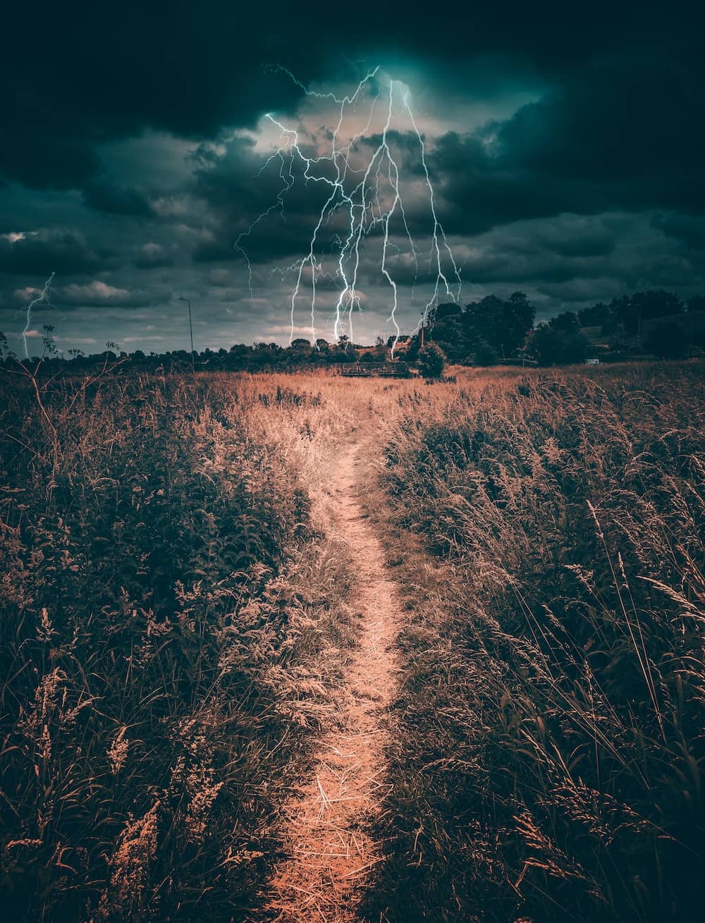 weather-gallery-lightning-county-meath-jonathan-bowers-unsplash-1