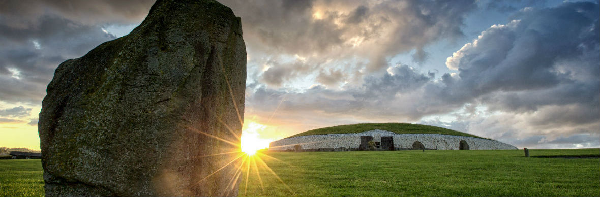 bru-na-boinne-strip-one-newgrange-general
