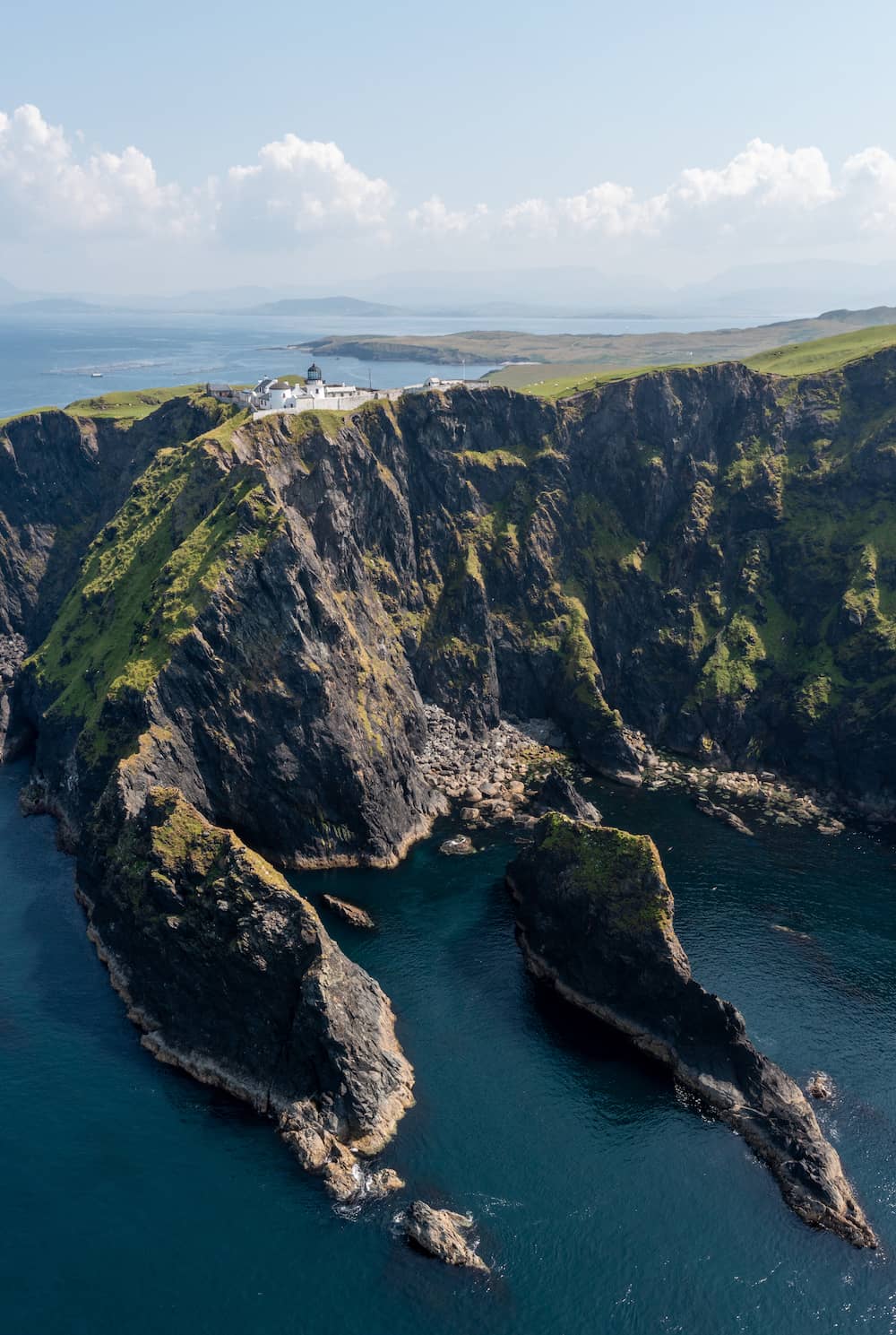 slow-travel-mayo-clare-island-lighthouse-portrait
