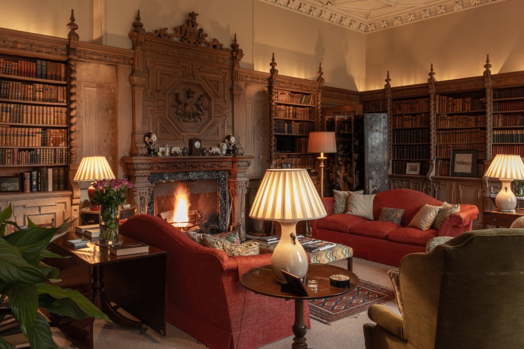 crom-castle-library-luxury-rentals-inset-2