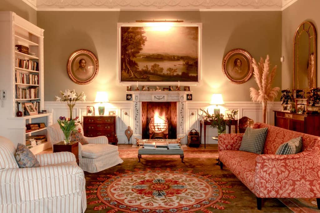 crom-castle-fermanagh-countess-sitting-room
