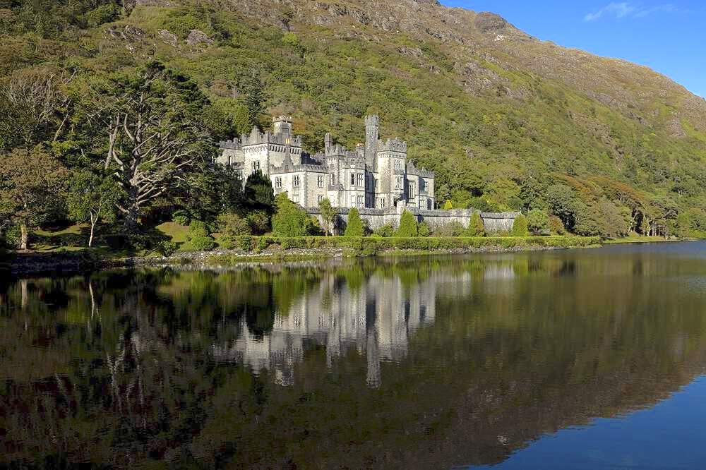 accessible-attractions-visually-impaired-kylemore-abbey-galway-inset