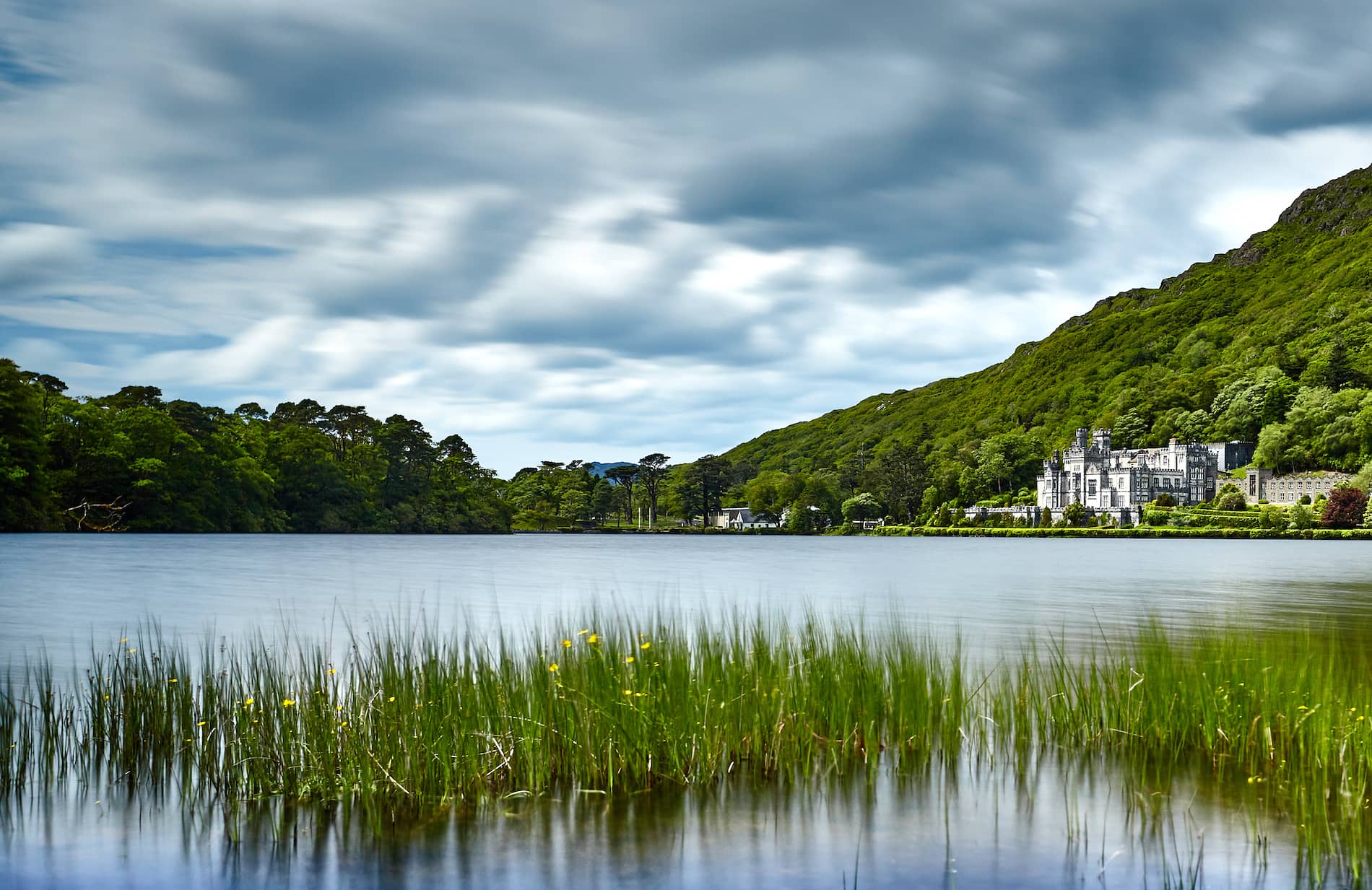 accessible-attractions-visually-impaired-kylemore-abbey-galway-bg-1