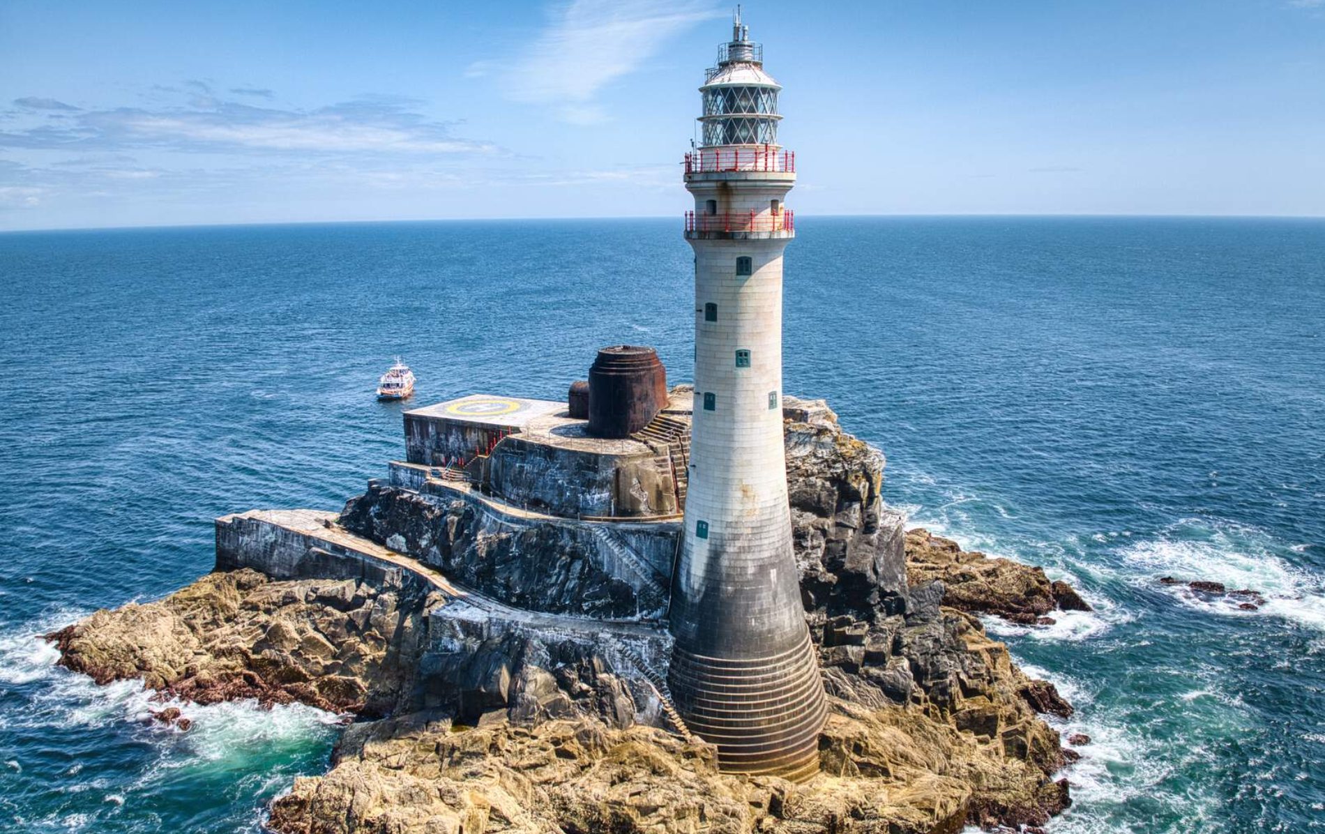 talesfromirelandsislands-fastnetlighthouse