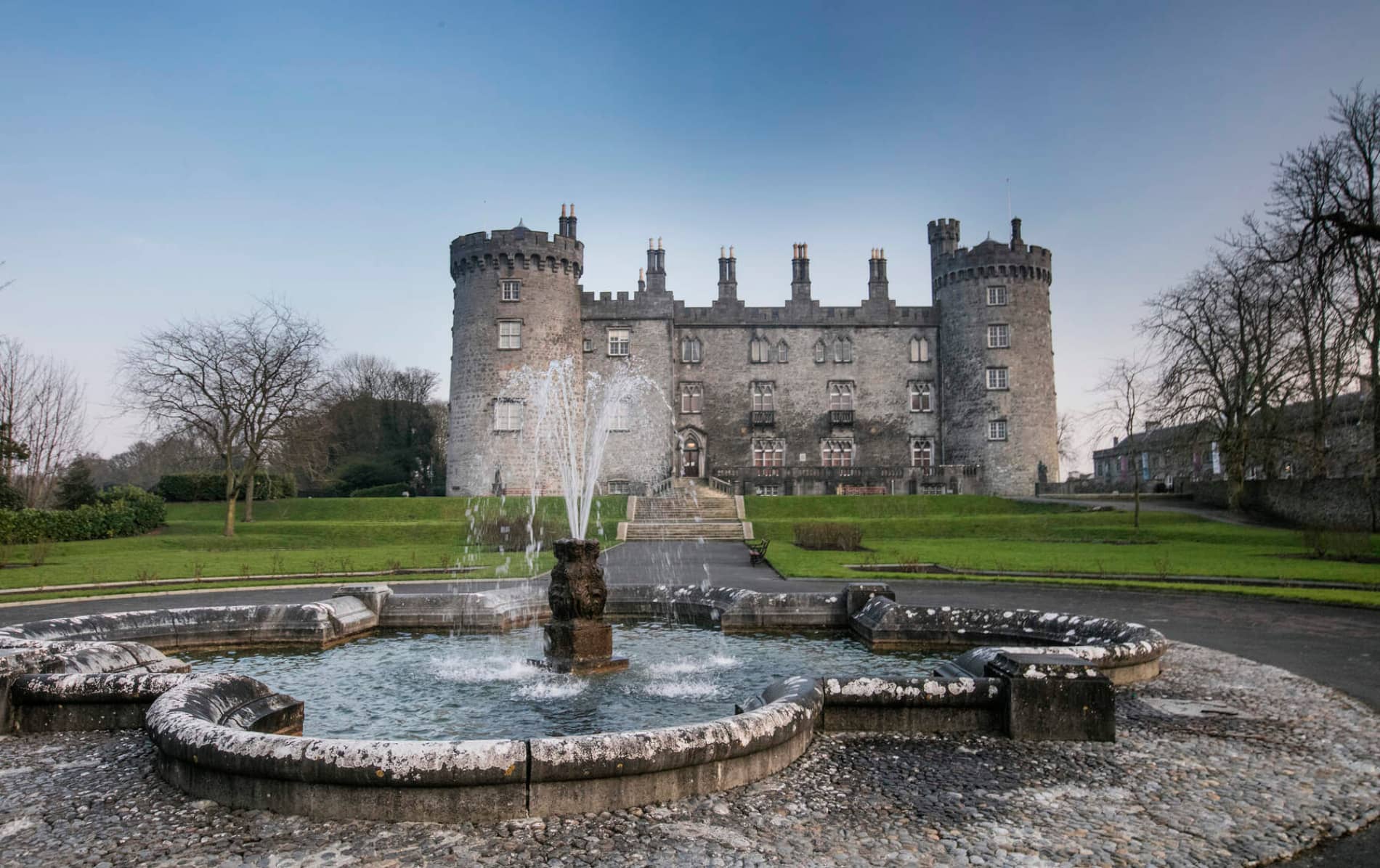 iaeghoststories-kilkennycastle-herov1