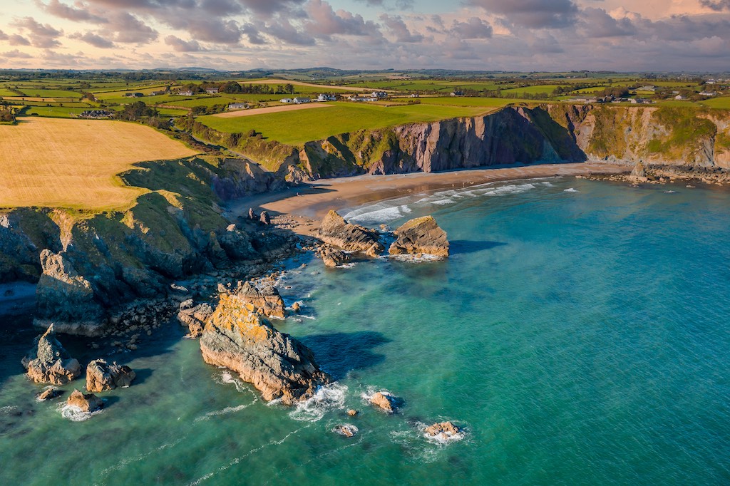 ballydowane-beach-island-of-ireland