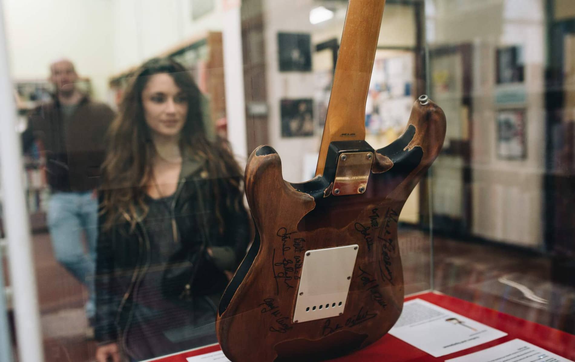 rockmusicirelandsinfluence-rorygallaghersguitar
