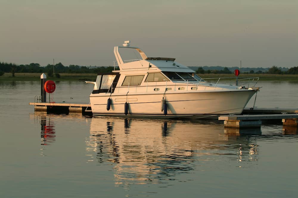 shannon-cruise-trip-cruiser-shutterstock_12144622