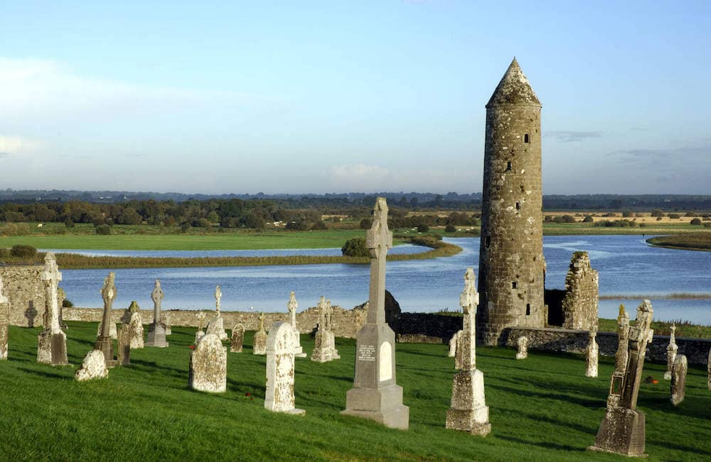 shannon-cruise-trip-clonmacnoise-offaly