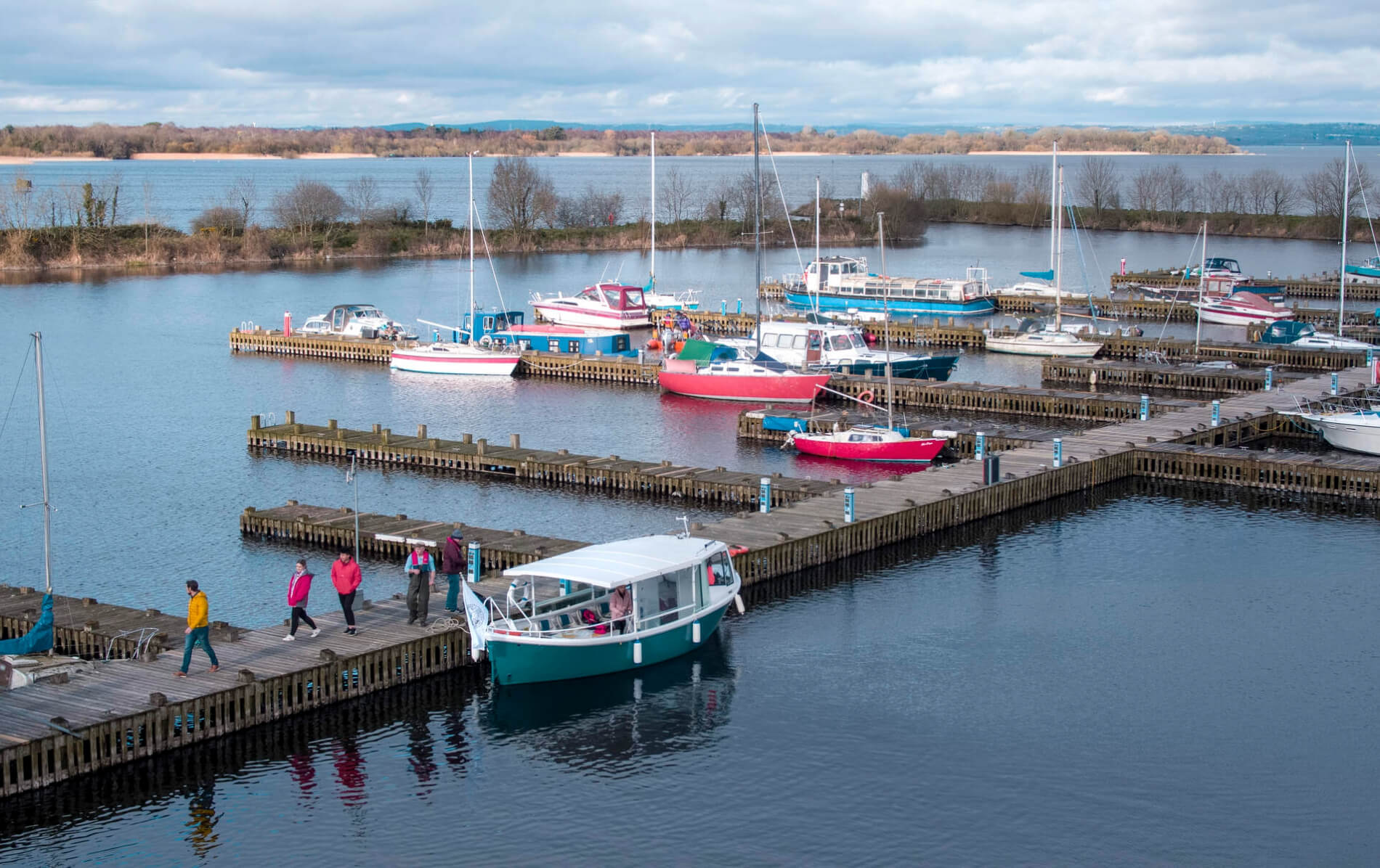 golf-in-belfast-and-beyond-lough-neagh-boat-county-londonderry-v1