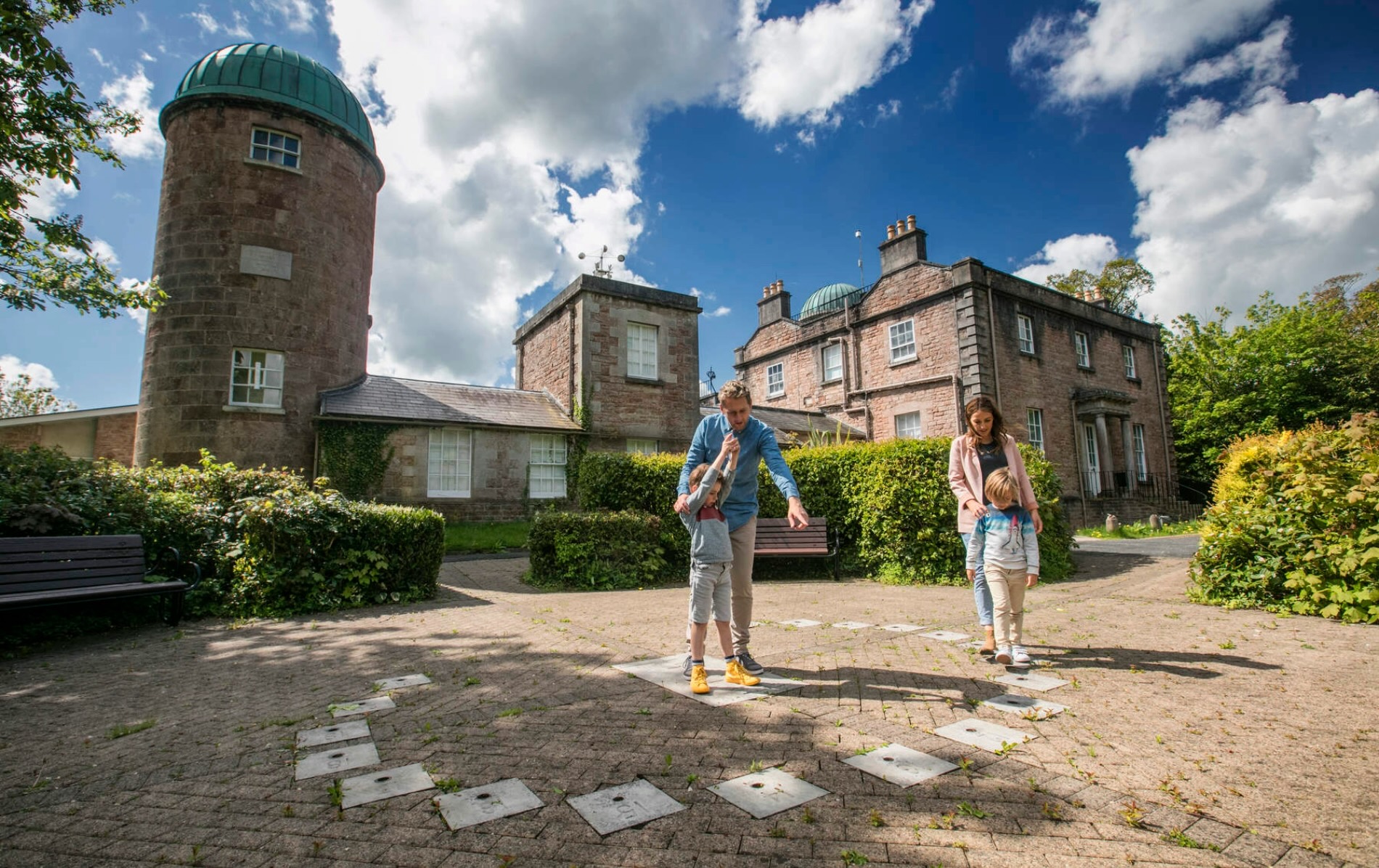 armagh-observatory-outside-image1-v1