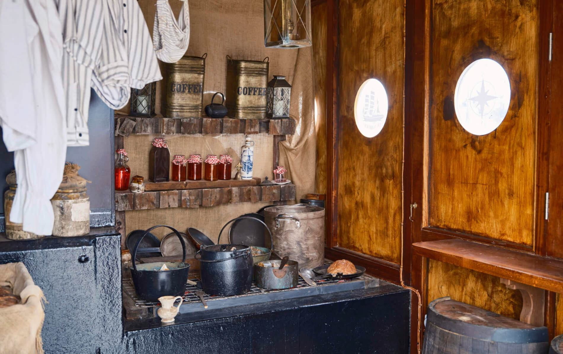dunbrody-famine-ship-internal-county-wexford-inset-image-v1