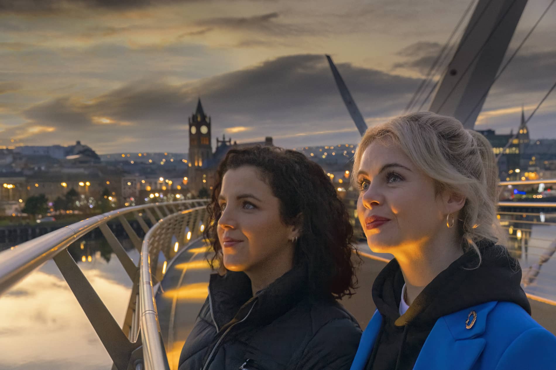 craic-in-ireland-peace-bridge-derry-londonderry-bg