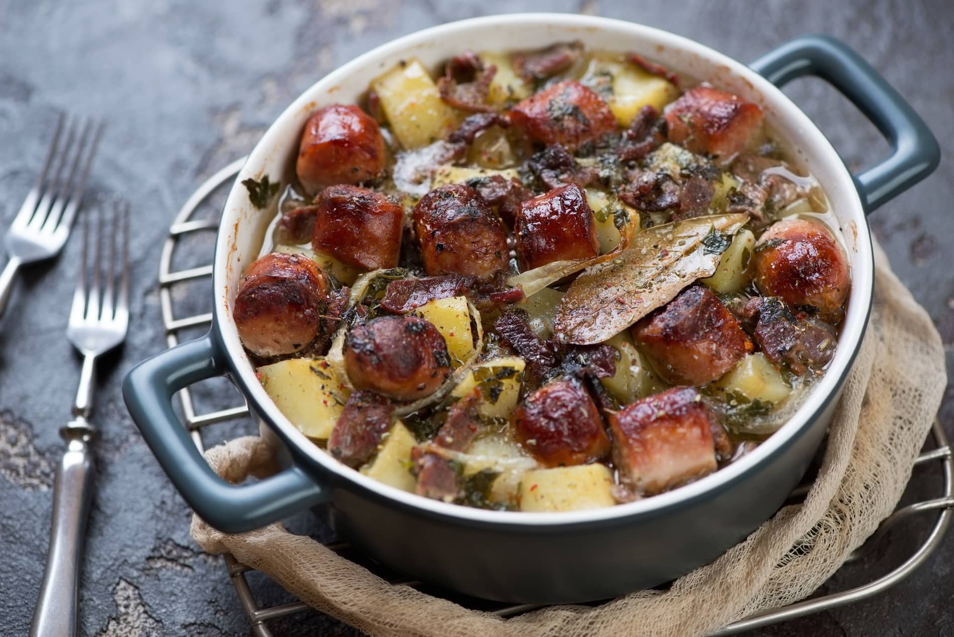 Traditional Irish coddle with sausages, bacon and potatoes, a hearty Dublin comfort food simmered in one pot.