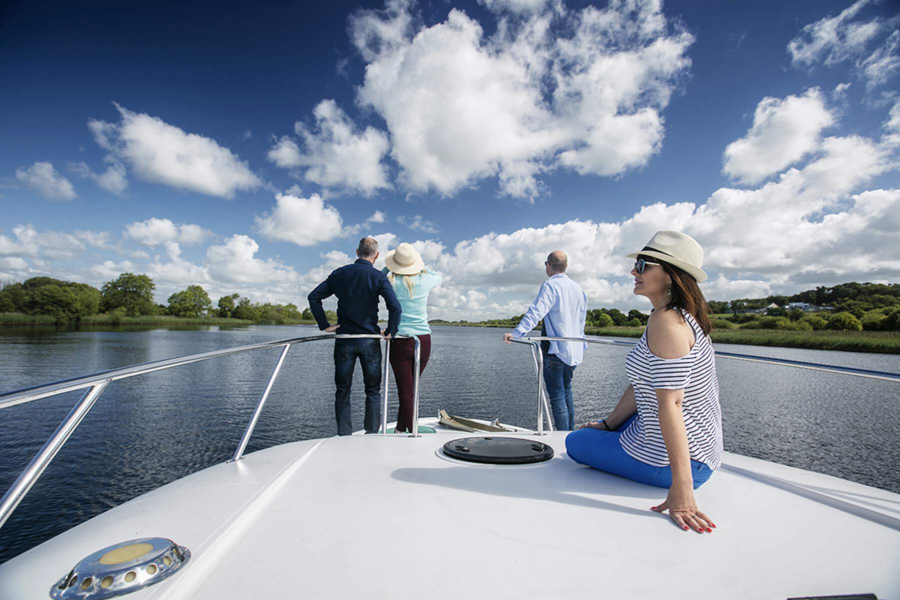 Shannon Cruising Portumna Co Galwaywebsize2500x1200px