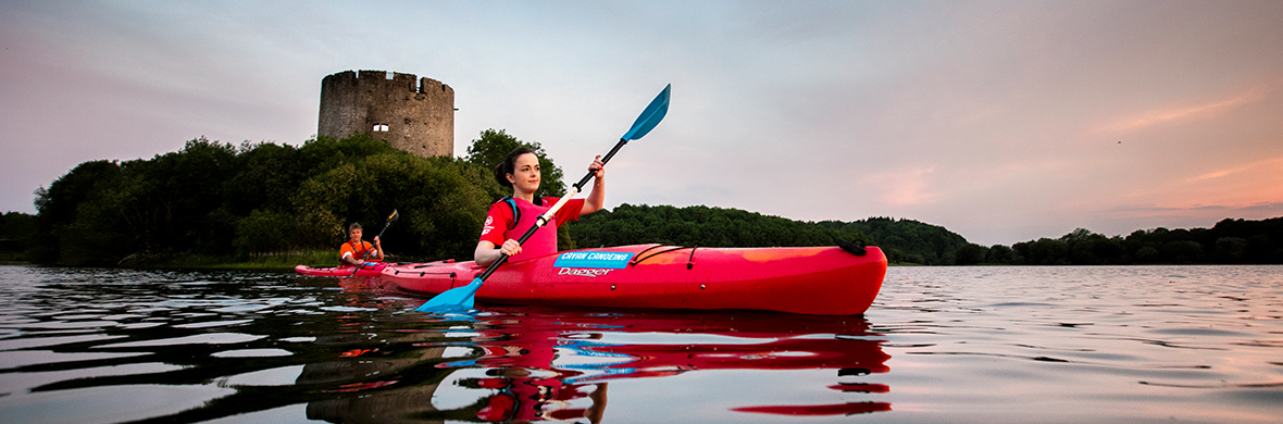 kayak-cavan-strip
