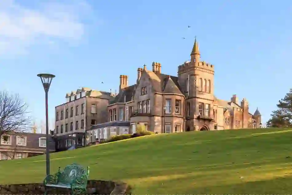 culloden-hotel-balcony-belfast