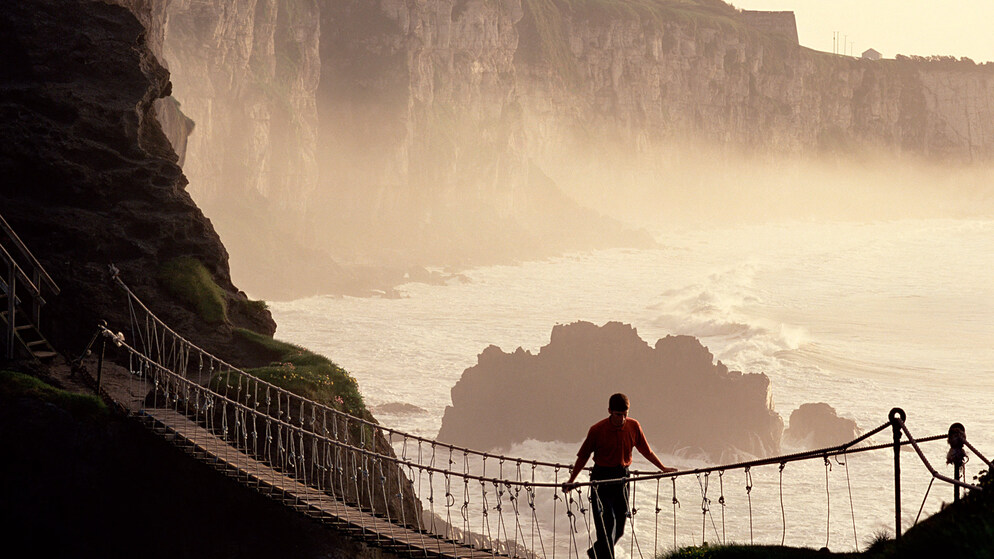 carrick-a-rede-hero
