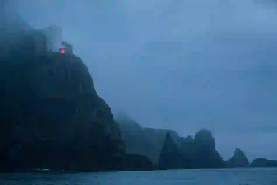 rathlin-lighthouse-inset-two