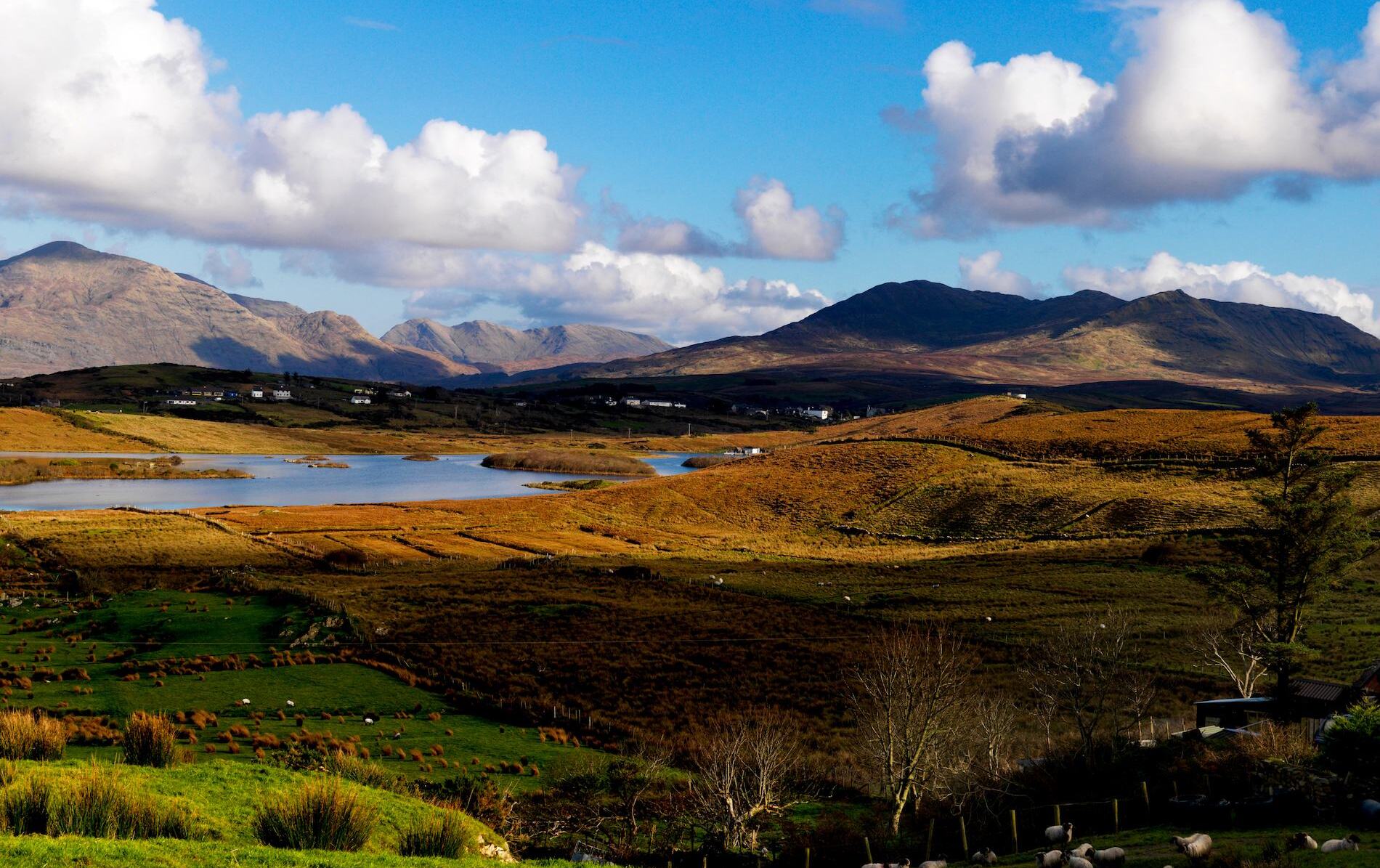 county-galway-12-pins-maumturk-mountains-bg-2