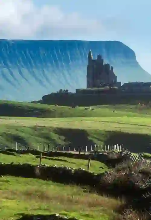 gallery-castles-classiebawn-castle-sligo-shutterstock