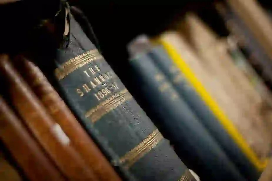 Books-in-Rothe-House