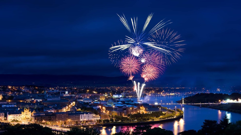 halloween-derrylondonderry-fireworks