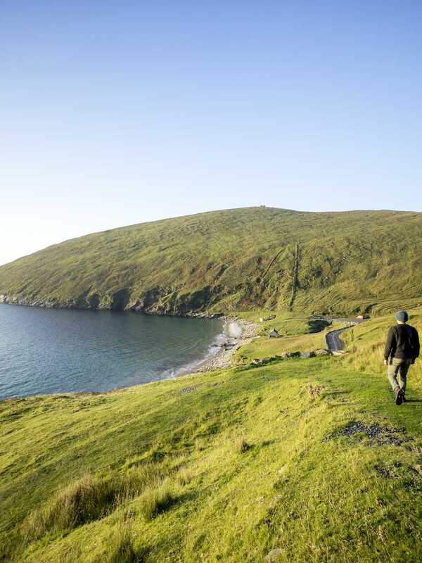 coastal-walk-to-keem-strand