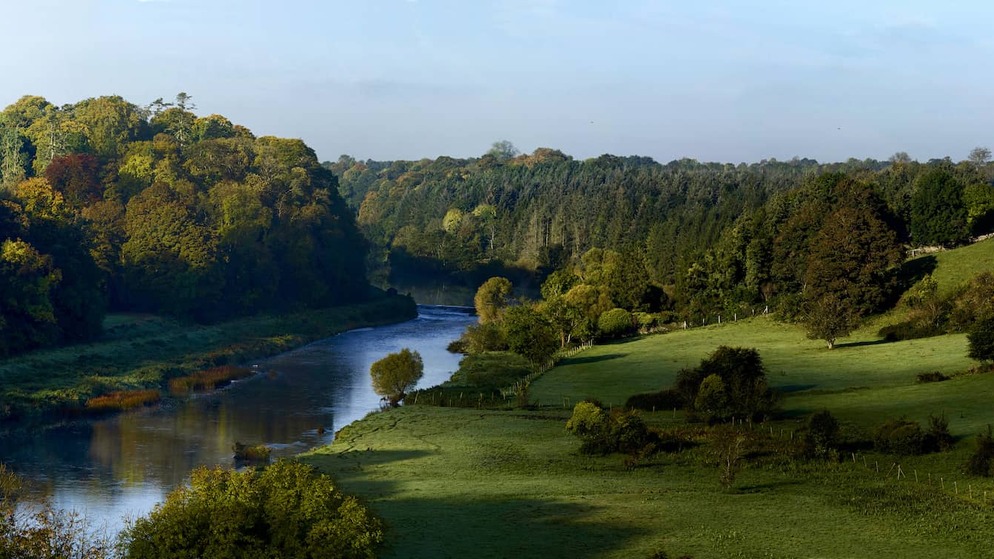 boyne-valley-dunmoe-castle-river-boyne-county-meath