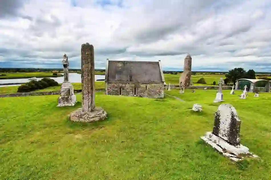 county-offaly-clonmacnoise