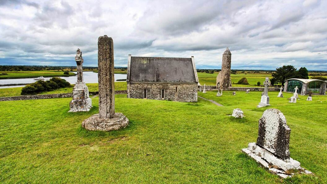 county-offaly-clonmacnoise