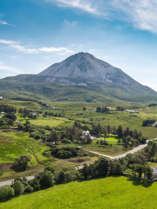 mount-errigal-landscape-county-donegal-hero-v1
