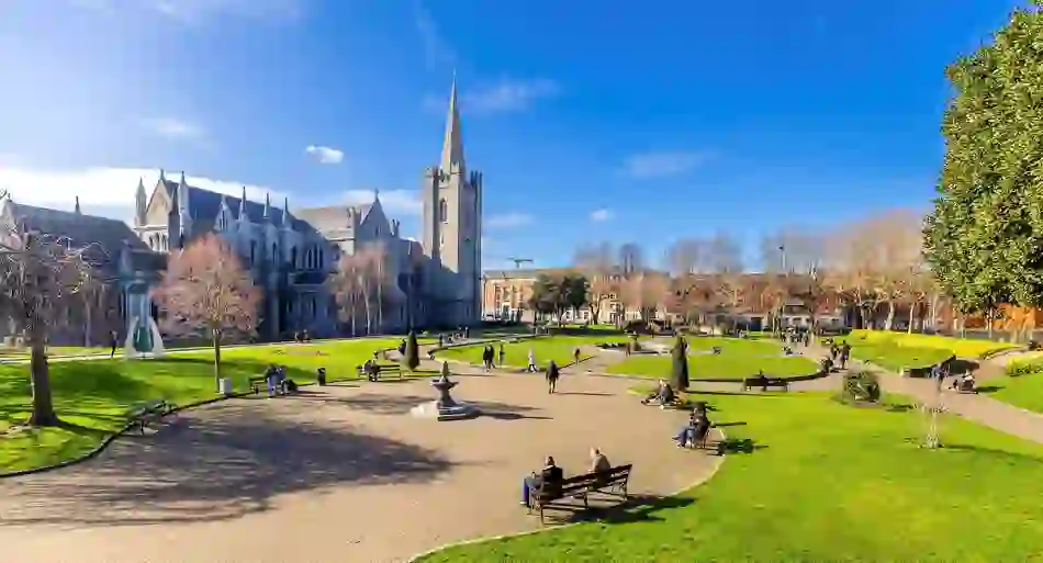 dublins-top-attractions-st-patricks-cathedral-bg
