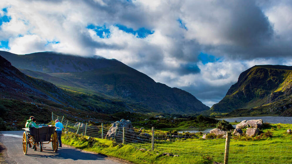 gap-of-dunloe-jaunting-car-county-kerry-hero-v1