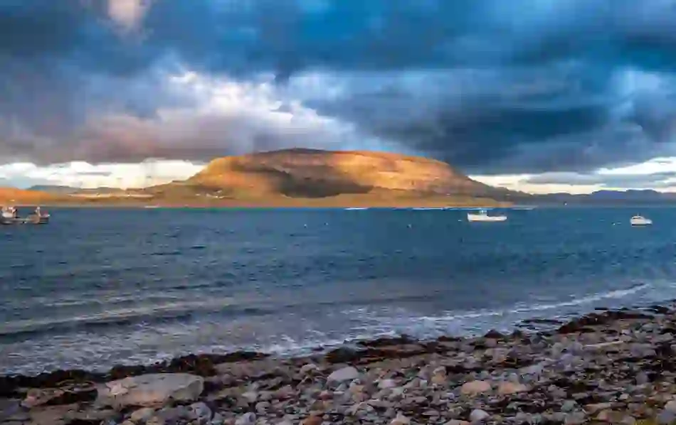 knocknarea-county-sligo-portavade-beach-v1