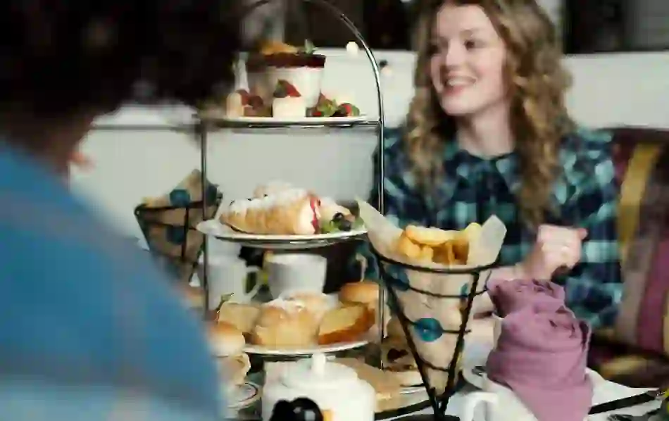 nifoodtour-derrygirls