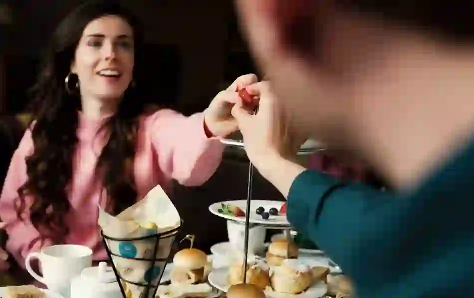 nifoodtour-derrygirls-collagetwo