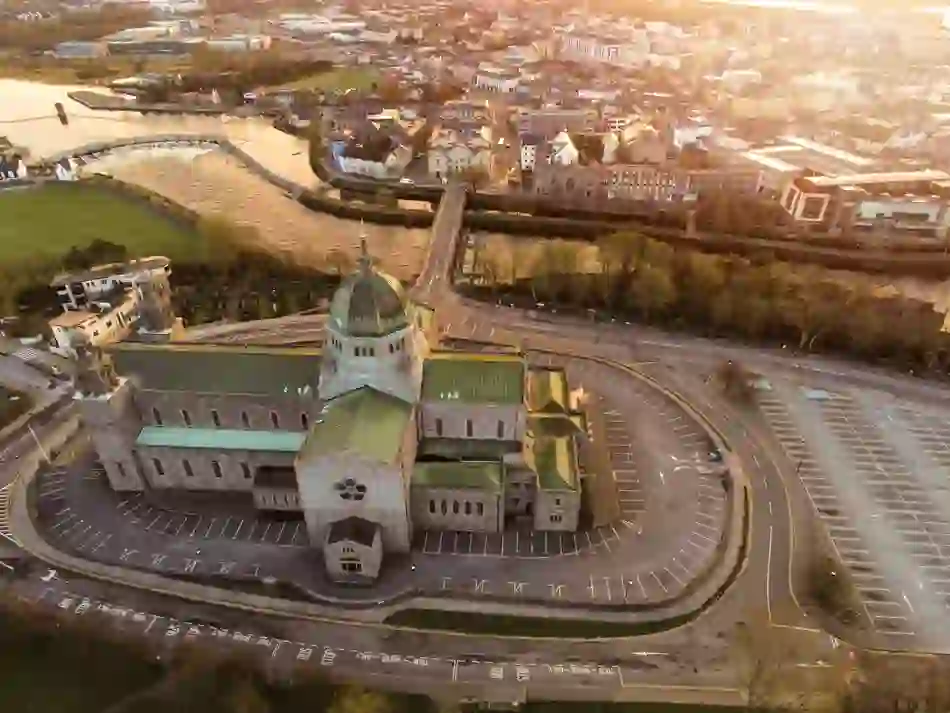 galway-free-BG-galway-cathedral