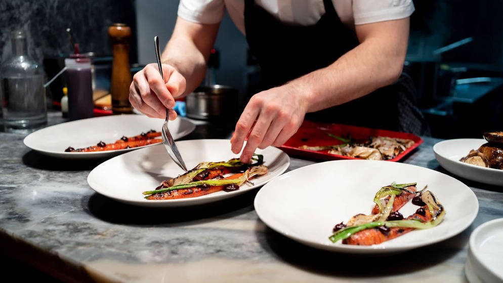 hotplacesdublin-varietyjones-herov1