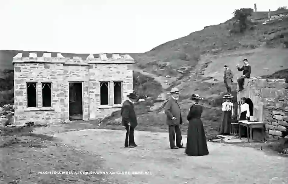 lisdoonvarna-spa-wells-black-and-white-alamy