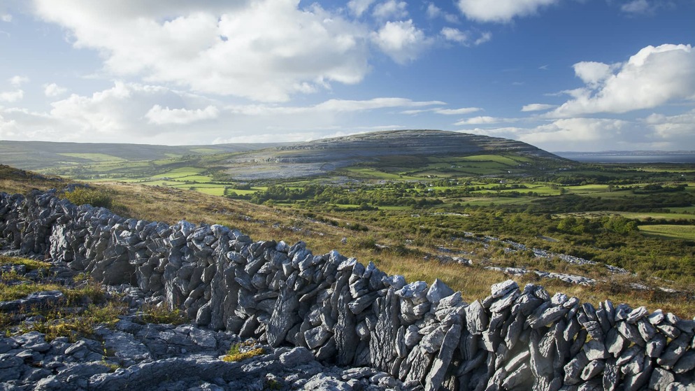 lisdoonvarna-stone-wall-the-burren-county-clare