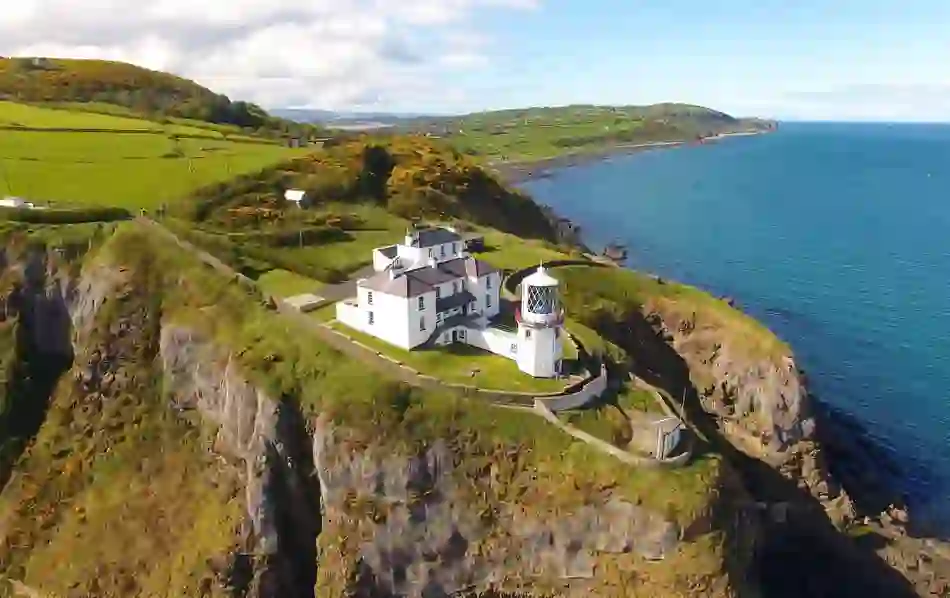 irishlandmarktrustaccom-blackheadlighthouse