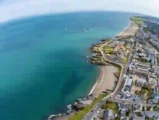 charming-towns-iae-greystones-inset-3