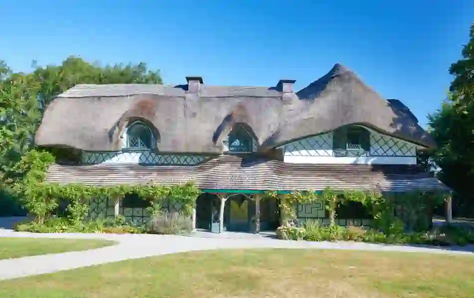 thatched-cottages-swiss-cottage-county-tipperary-v1