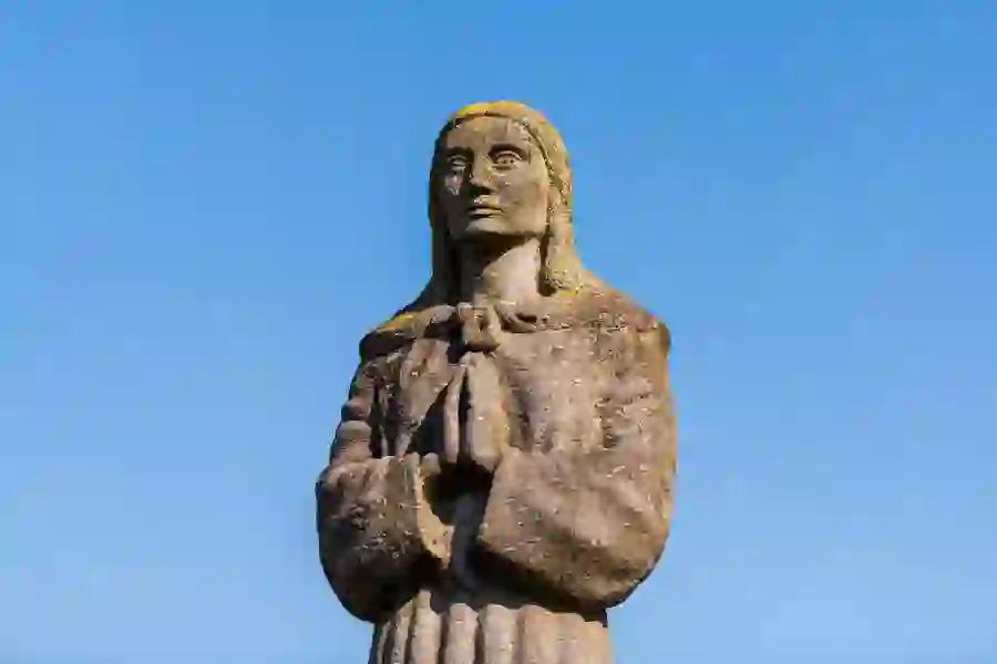 amazing-women-brigid-statue-kildare