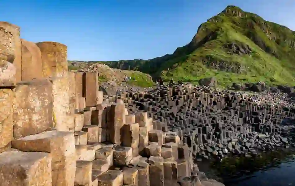 wheretofindmyths-gaintscauseway-herov2